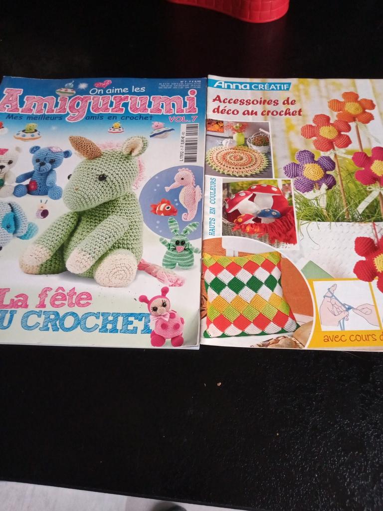 2 livres de crochet Amigurami, accessoires déco crochet, Enlèvement ou Envoi, Crochet