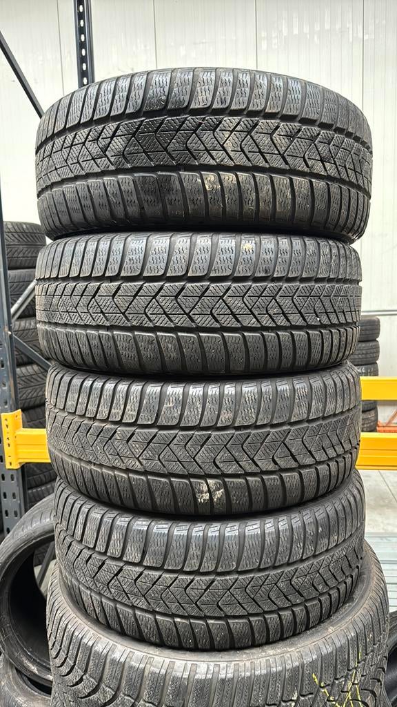 225/40R18  225/40R18 winter merk pirelli, Ophalen