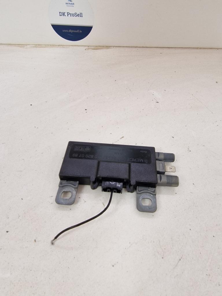 Amplifier/Versterker Mercedes E220 W210 Combi/Break, Enlèvement ou Envoi, Utilisé, Mercedes-Benz