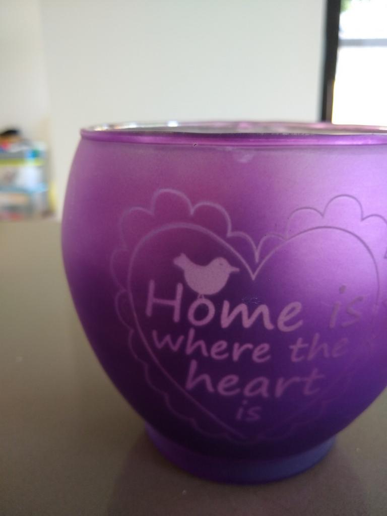 Pot de fleur violet avec texte (la maison est là où se trouv, Enlèvement ou Envoi, Utilisé