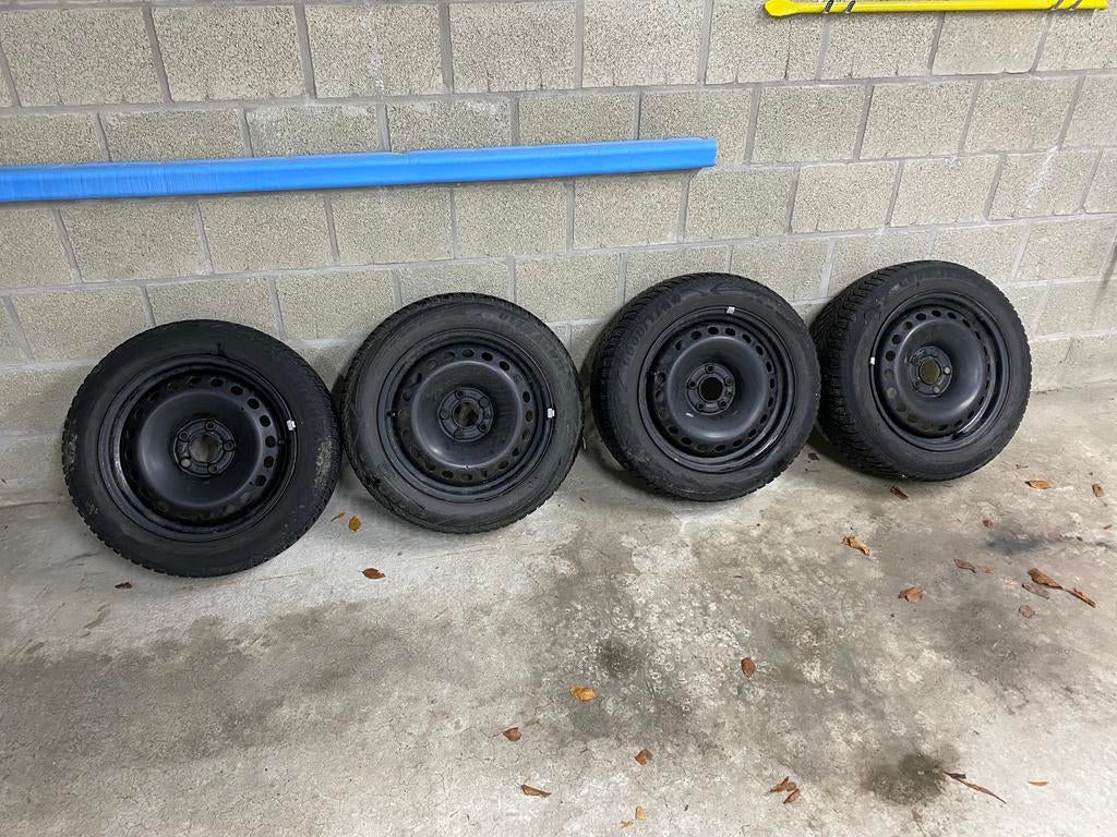 Kit hiver 16´ (4 Jantes + pneus), Enlèvement, Utilisé, Alfa Romeo