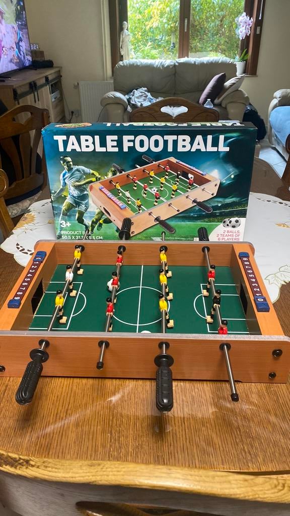 Table de football  neuf avec sa boîte, Enlèvement ou Envoi, Neuf