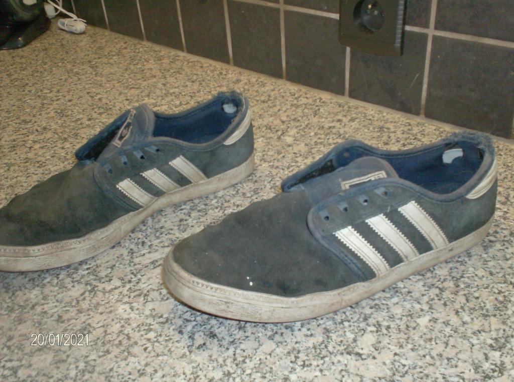 schoenen blauw merk adidas - maat 40 zonder veters gebruikte, Blauw, Ophalen of Verzenden, Adidas, Sneakers