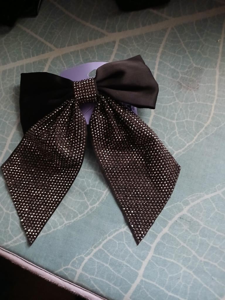 Zwarte haarspeld met strik, Handtassen en Accessoires, Ophalen of Verzenden, Nieuw, Haarspeld
