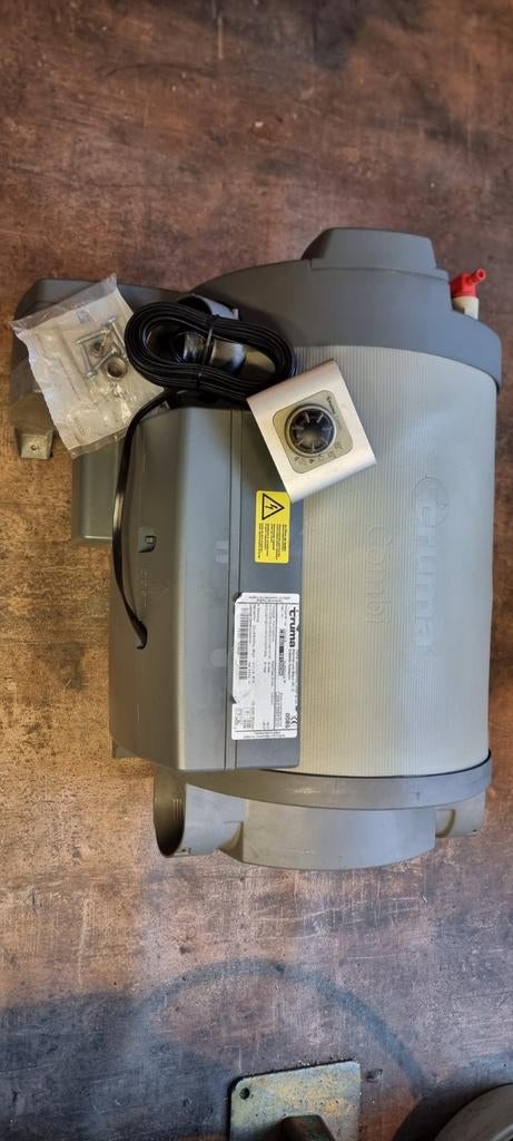 Truma kachel/boiler COMBI 6 , 12V-30MB met bediening, Ophalen, Gebruikt