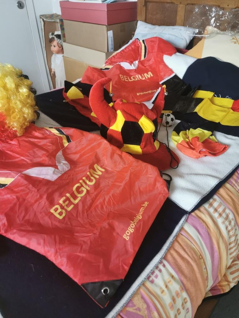 Pakket met allerlei supporters materiaal, Ophalen of Verzenden, Nieuw