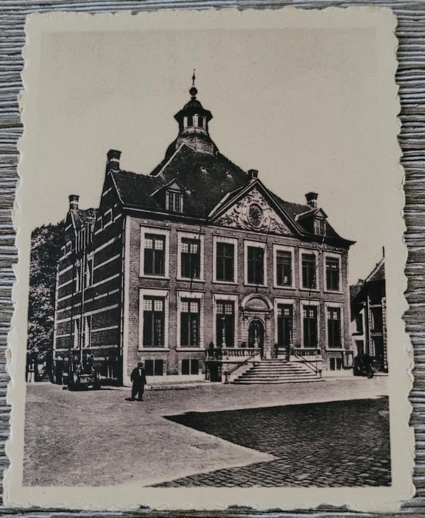 Oude fotoprent: stadhuis, Hasselt, Verzamelen, Ophalen of Verzenden, Gebruikt, Gebouw, Prent