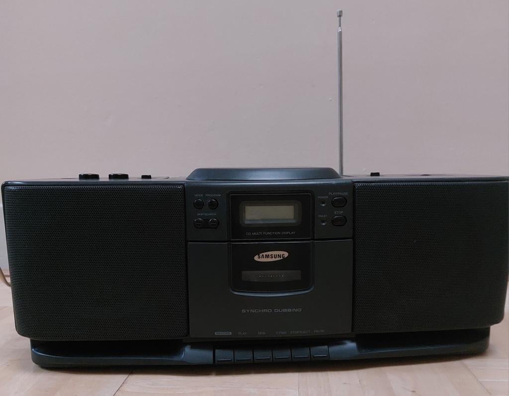 Radios + CD +cassettes Samsung CD multifonction display, TV, Hi-fi & Vidéo, Enlèvement, Comme neuf
