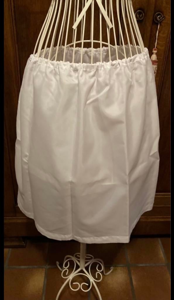 Witte nylon onderrok,122 cm omtrek., Kleding | Dames, Ophalen of Verzenden, Wit, Overige typen