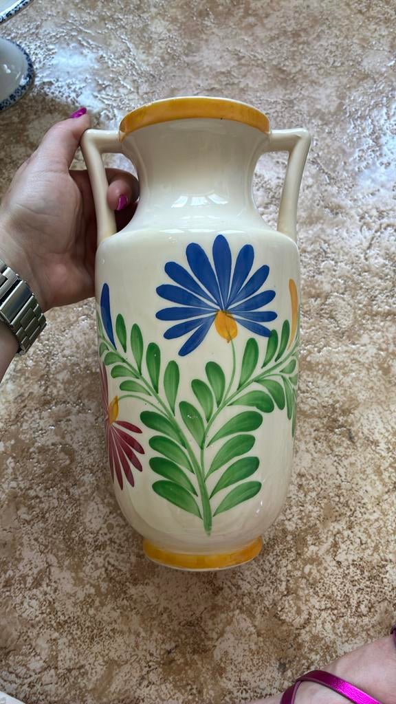 Vaas st clement met kleine chip, Antiek en Kunst, Ophalen