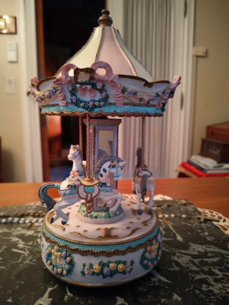 Petit carrousel ou manège en parfait état, Antiquités & Art, Enlèvement
