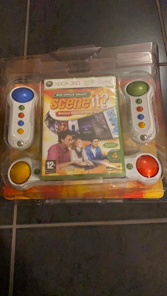 Xbox 360  Scene It Box Office Smash (4 controllers), Enlèvement, Neuf
