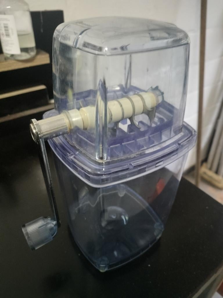 Ijscrusher, Ophalen, Zo goed als nieuw