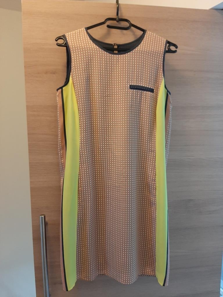 Jurk, merk ESSENTIEL, Ophalen of Verzenden, Zo goed als nieuw, Maat 36 (S)