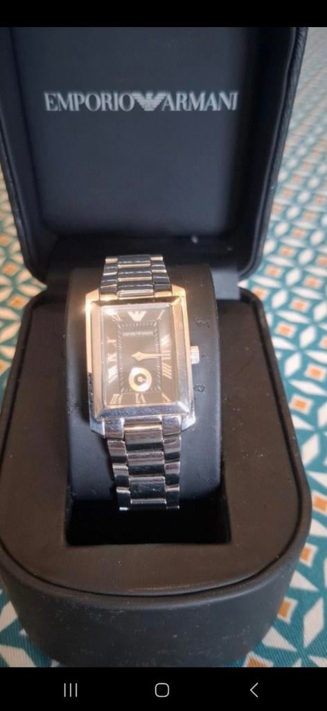 Montre femme Emporio Armani, Enlèvement, Comme neuf, Argent