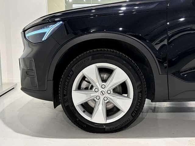 Volvo XC40 T2 Automaat Micro hybrid, Auto's, Parkeersensor, Euro 6, Zwart, Bedrijf