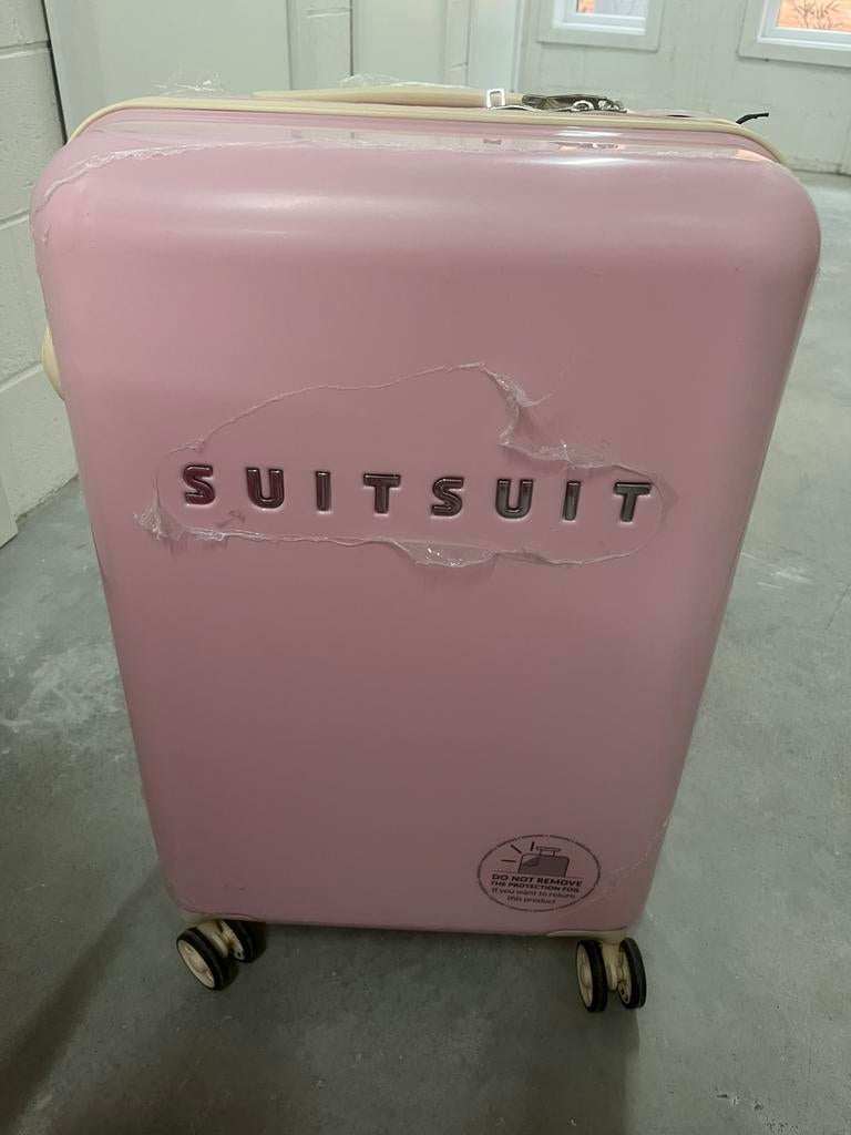 Valise rose clair suit suit pink 66cm neuve emballée, Ophalen