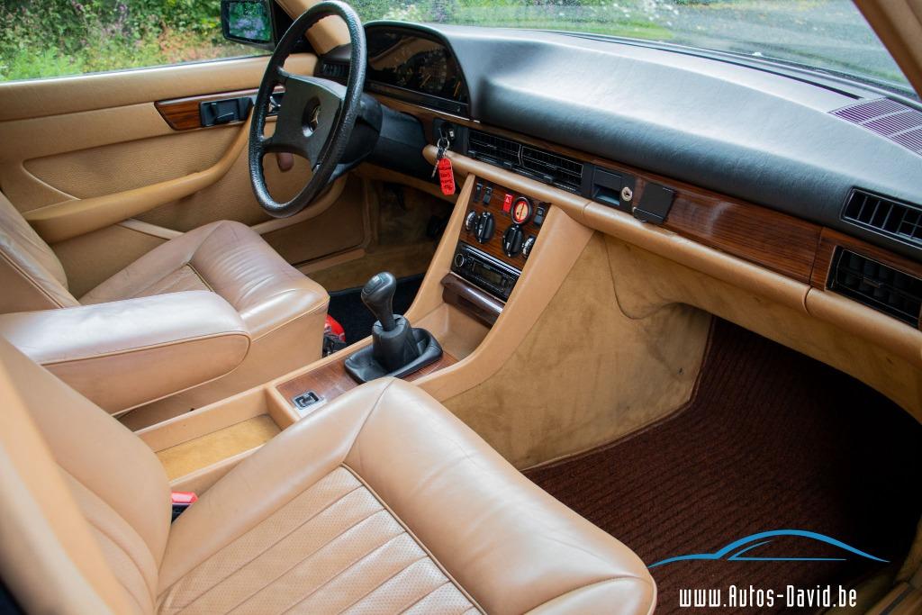 Mercedes-Benz 280 S 2.8 Benzine W126 / OLDTIMER / HISTORIEK, Auto's, 4 deurs, Achterwielaandrijving, Blauw, Lederen bekleding