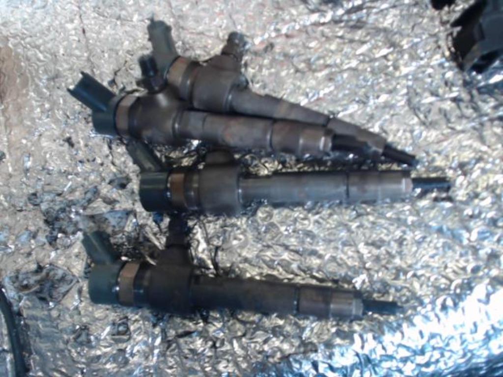 Injecteur Fiat Stilo 1.9JTD 88kw 2001-2007 0445110276, Autos : Pièces & Accessoires, Moteurs & Accessoires, Enlèvement, Utilisé