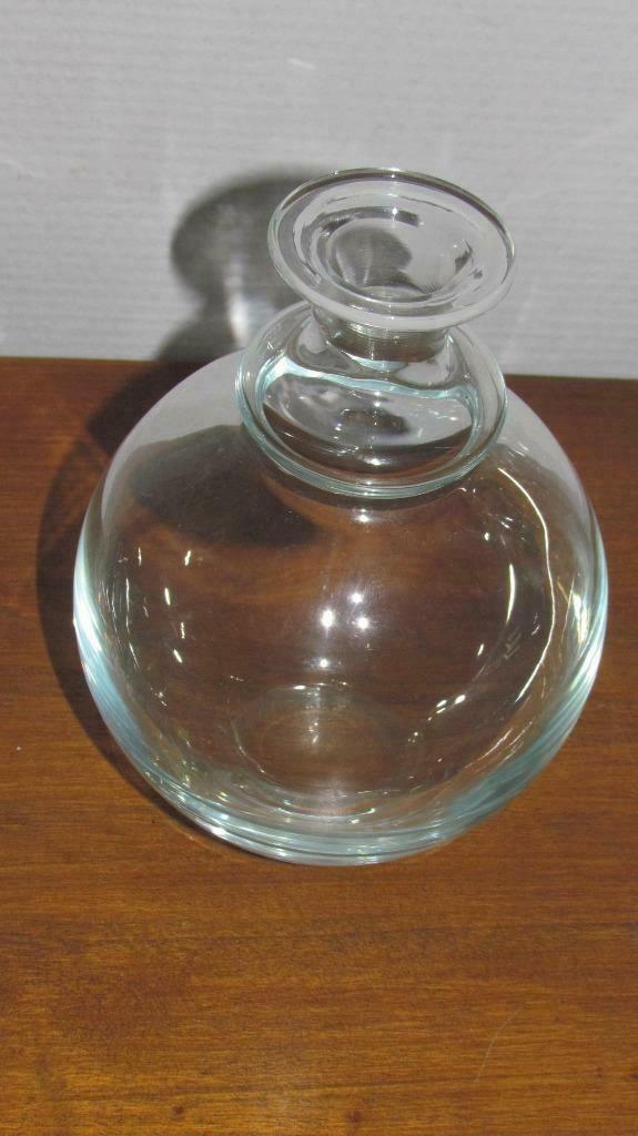 Huit vases en verre différents, Enlèvement ou Envoi, Comme neuf, Verre