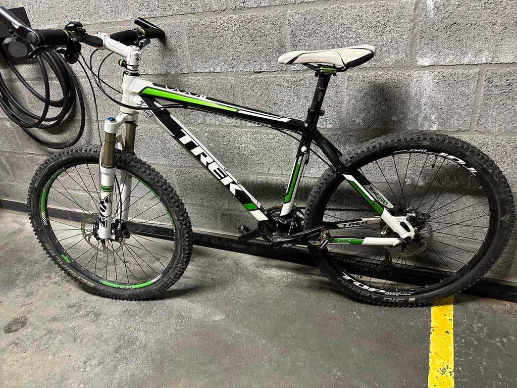 Trek 8000; groen, maat M, Fietsen en Brommers, Ophalen, Gebruikt, Fully, 49 tot 53 cm