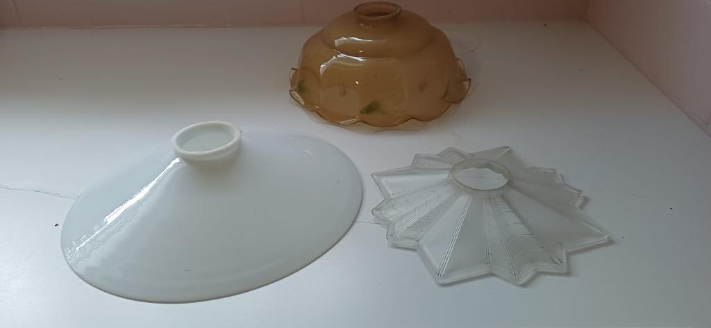 Antieke lampenkappen, Ophalen