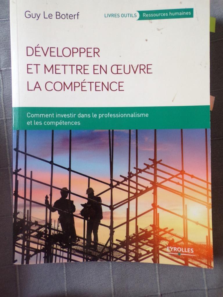 Développer et mettre en oeuvre la compétence, Ophalen of Verzenden, Zo goed als nieuw