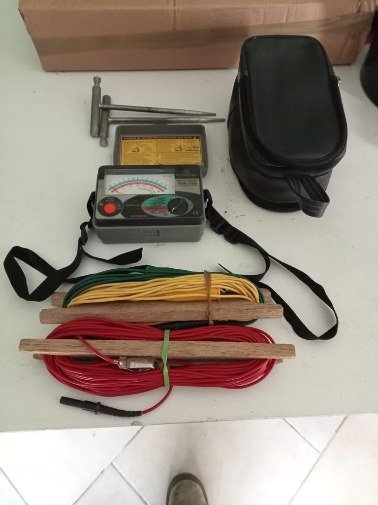 Aardingsmeter, Doe-het-zelf en Bouw, Meetapparatuur, Ophalen, Zo goed als nieuw, Elektriciteit