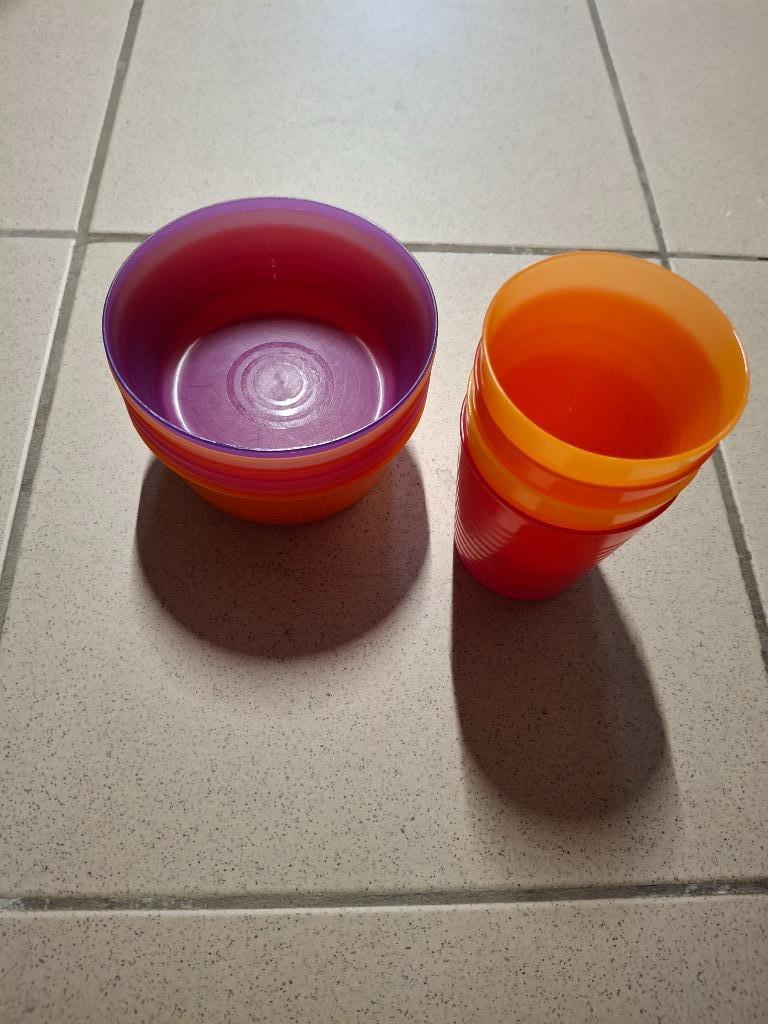 4 bekers en 6 kommetjes goede staat, Huis en Inrichting, Ophalen