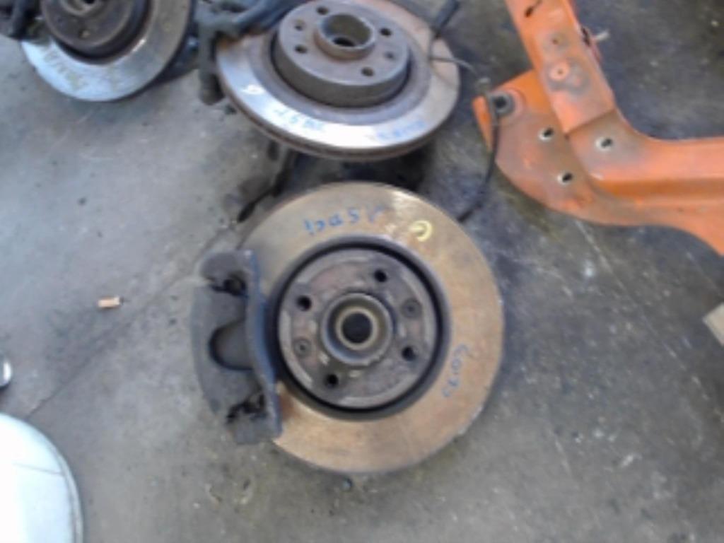 Moyeu avant gauche Renault Clio 3 1.5 DCi 78kw 2005-2009, Autos : Pièces & Accessoires, Enlèvement ou Envoi, Utilisé, Renault