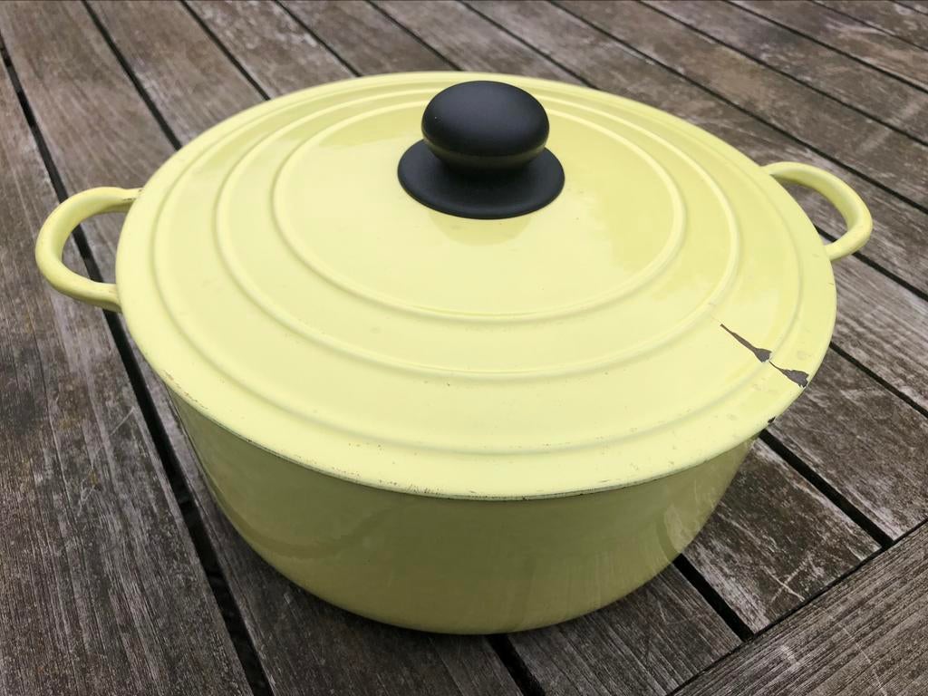 LE CREUSET stoofpan elysees geel - 8,5 liter, Huis en Inrichting, Keuken | Potten en Pannen, Gebruikt, Overige typen, Ophalen of Verzenden