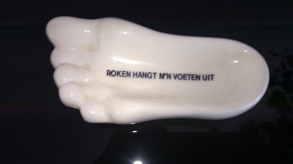 Asbak : roken hangt mijn voeten uit, Ophalen of Verzenden, Zo goed als nieuw, Asbak