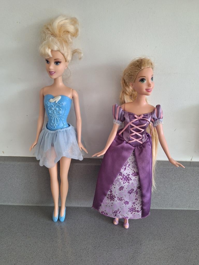 Mattel rapunzel en assepoester samen voor 4€, Ophalen of Verzenden, Gebruikt