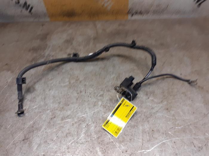 Borne de batterie d'un Suzuki SX-4, Autos : Pièces & Accessoires, 3 mois de garantie, Utilisé, Suzuki