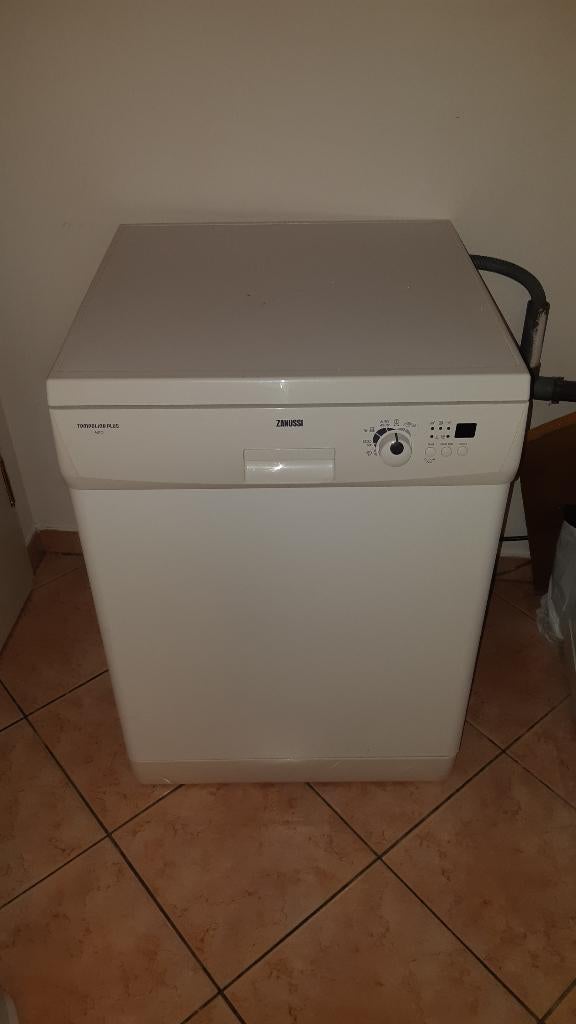 Lave vaisselle Zanussi, Enlèvement, Utilisé, 45 à 60 cm, Moins de 85 cm