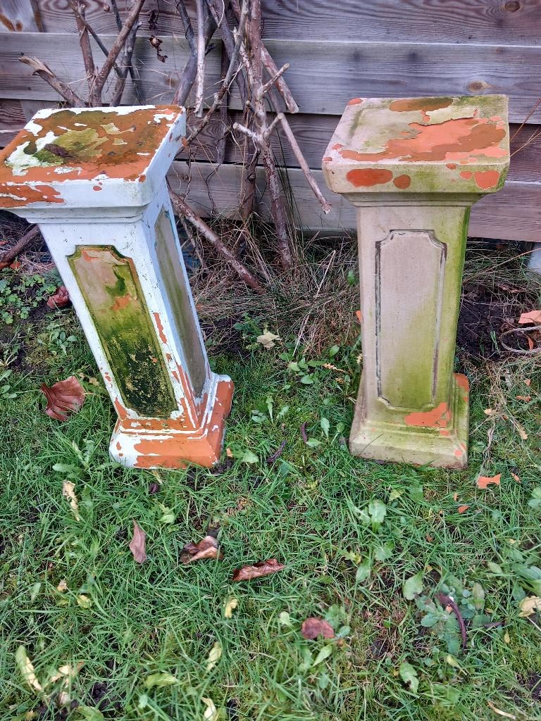 2 stenen sokkels (geschilderd), Huis en Inrichting, Ophalen