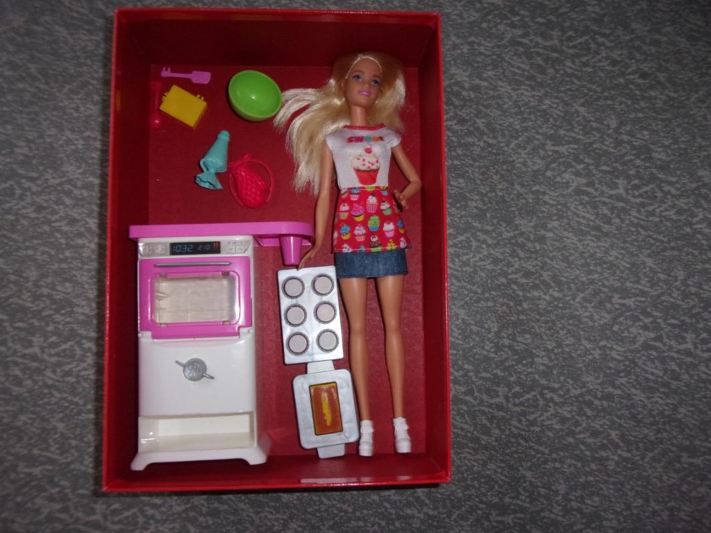 Barbie cupcake set., Ophalen of Verzenden, Zo goed als nieuw, Barbie