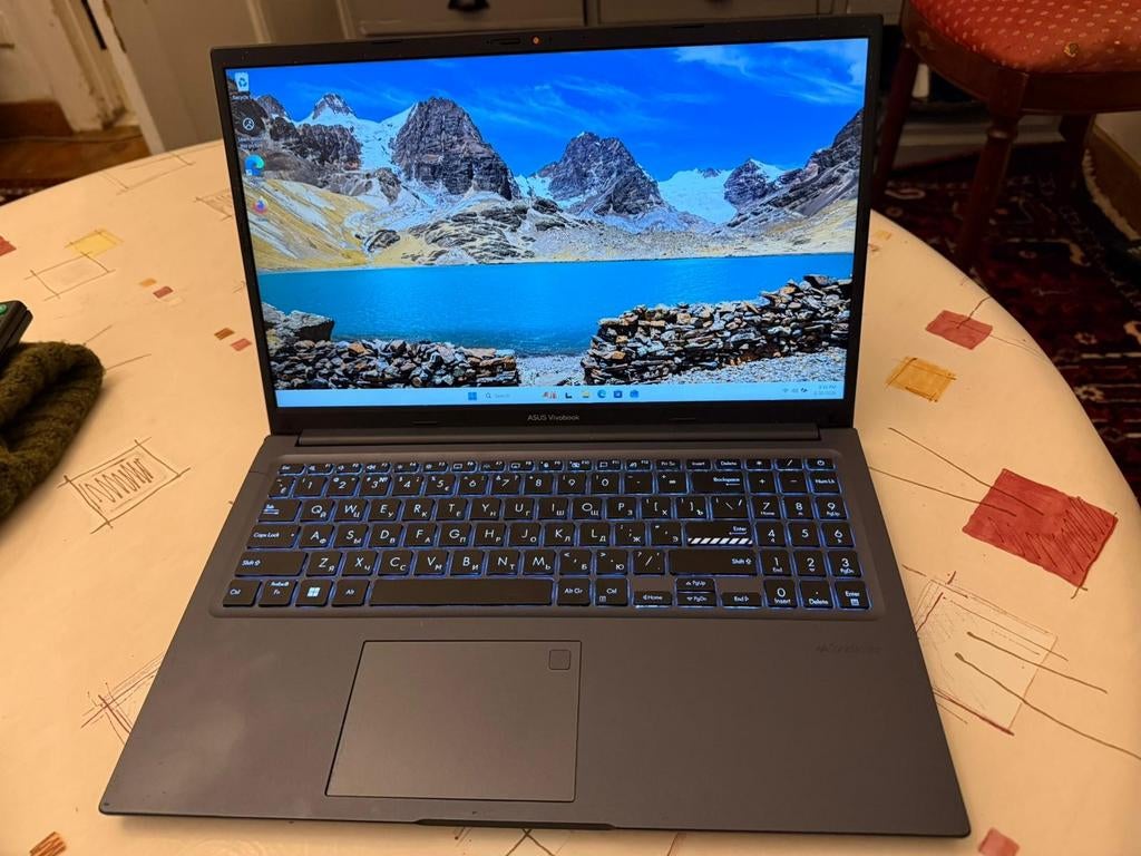 Asus Vivobook – 15,6" Full HD – i3 12ᵉ Gen –QWERTY– touch id, 256 GB, Qwerty, 8 GB, ASUS