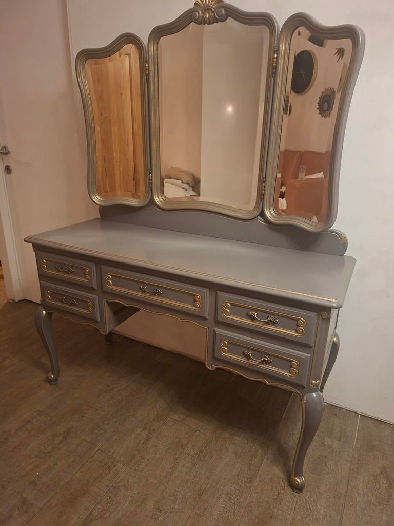 Mooie gerestaureerde kaptafel, make up tafel., Antiek en Kunst, Ophalen