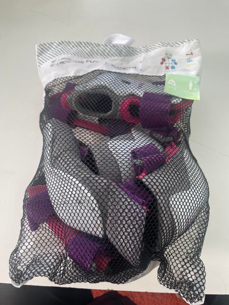 Set de 3 protections skate/rollers OXELO. Taille 2XS., Enlèvement ou Envoi, Comme neuf