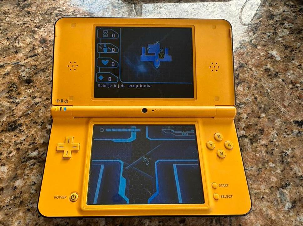 Nintendo ds i xl, Games en Spelcomputers, Ophalen of Verzenden, Gebruikt