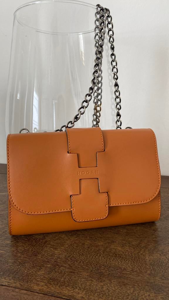 Hogan handtas cognackleur, Handtassen en Accessoires, Ophalen of Verzenden, Zo goed als nieuw, Schoudertasje