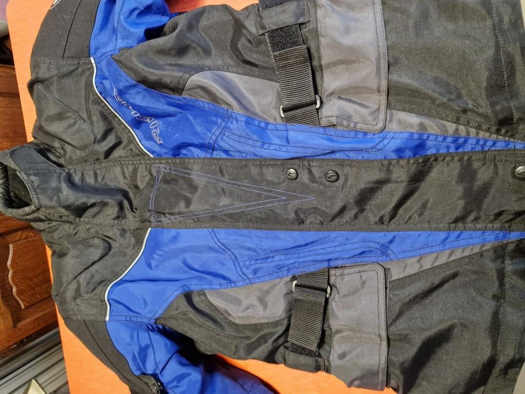 Motorvest richa blauw zwart vrouwen, Motoren, Kleding | Motorkleding, Ophalen