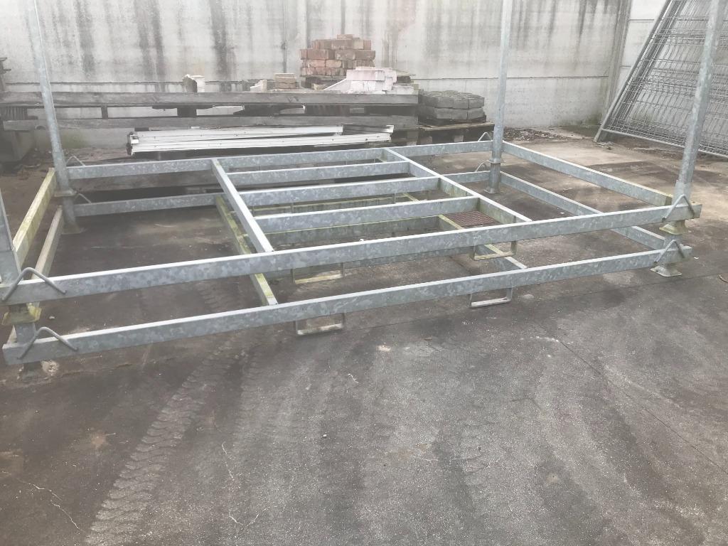 Gegalvaniseerde stapelbakken, Doe-het-zelf en Bouw, Ophalen, Zo goed als nieuw