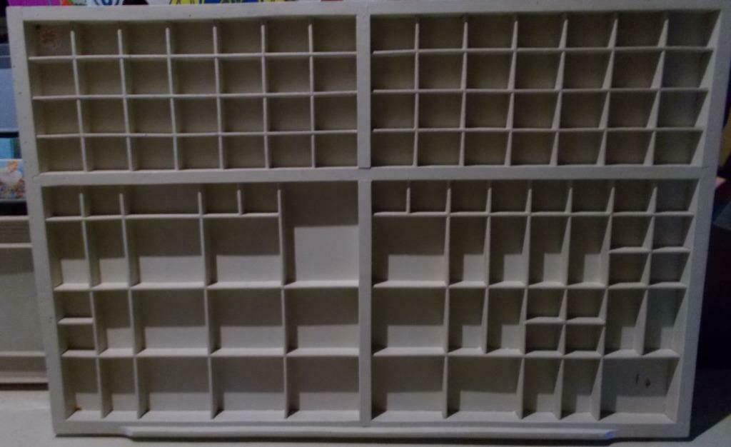 Houten bakje met diverse vakjes, Ophalen