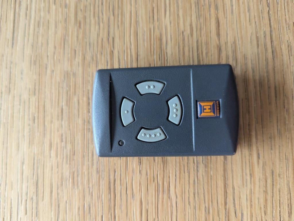 Hörmann HSM4-40 4-kanaals handzender – garagebediening, Elektronische apparatuur, Onderdelen en Toebehoren, Zo goed als nieuw