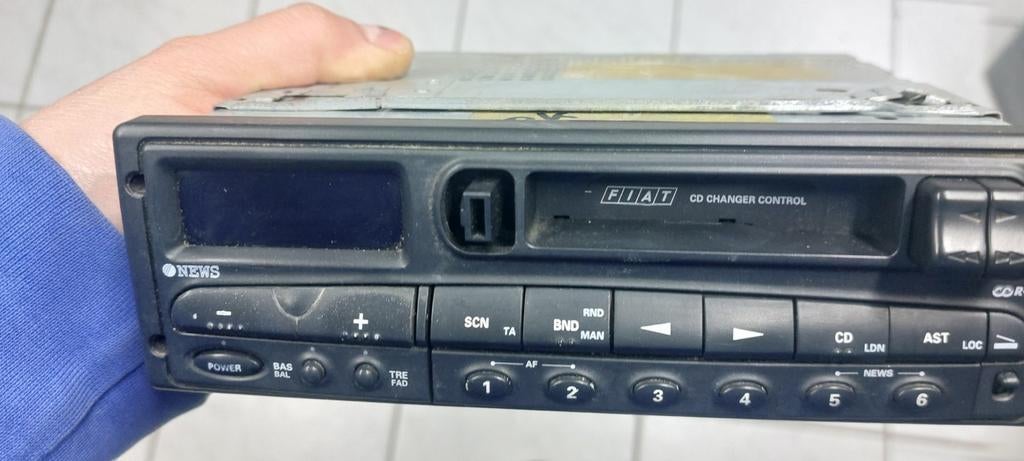 Fiat en Philips oldtimer autradio's, Autos : Pièces & Accessoires, Électronique & Câbles, Fiat, Utilisé, Enlèvement ou Envoi