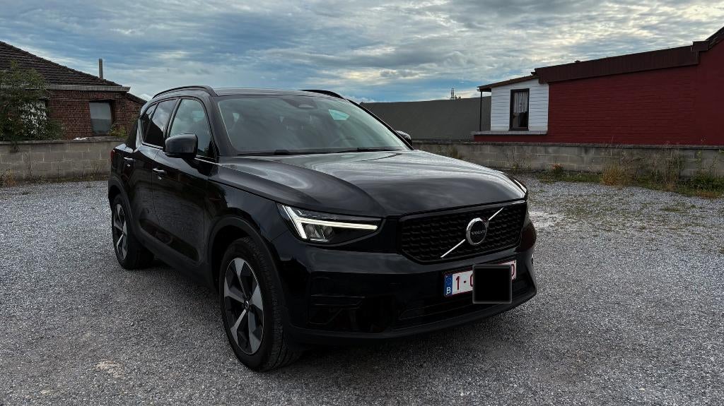 Volvo XC40 – 2023 – 50.000 km – Mild Hybrid 120 kW –Automaat, Auto's, Volvo, 1969 cc, Zwart, Elektrisch, 5 deurs