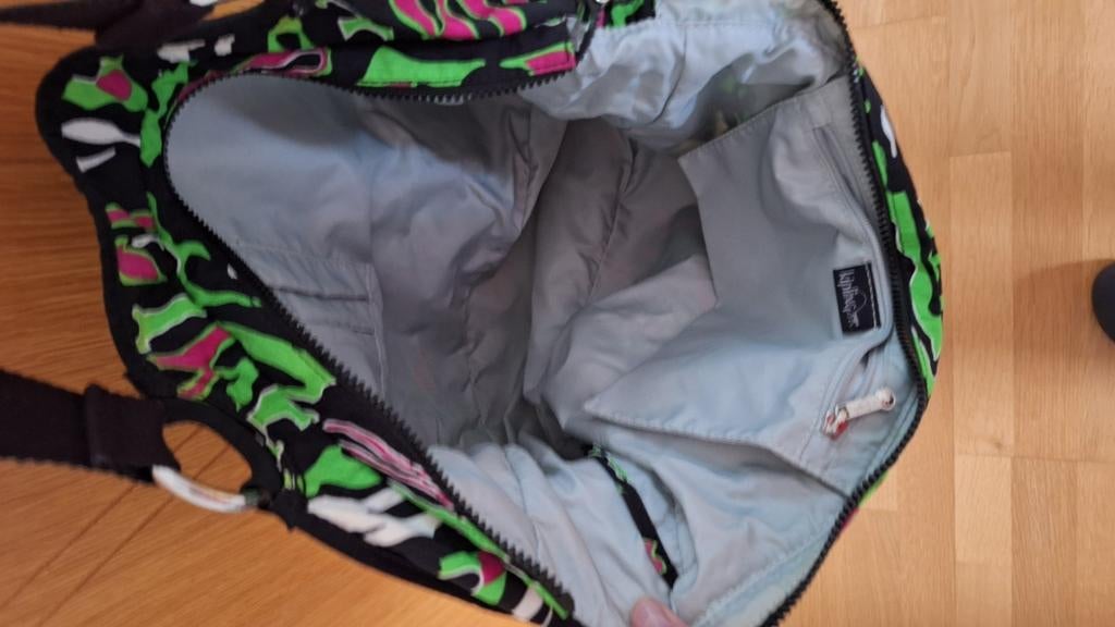 Sac de voyage ou sac de sport, Enlèvement, Comme neuf