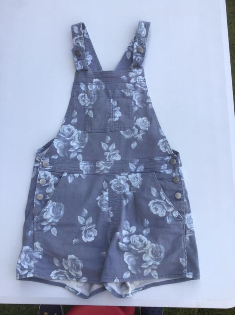 Salopette short Jeans à fleurs H&M Taille 11 -12 ans, Kinderen en Baby's, Meisje, H&M, Ophalen of Verzenden, Overige typen